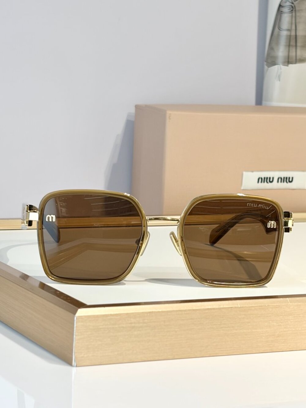 Miu Miu Oversized Square Sunglasses Brown Lenses Gold Olive Frame Women’s - Picture 2 of 9
